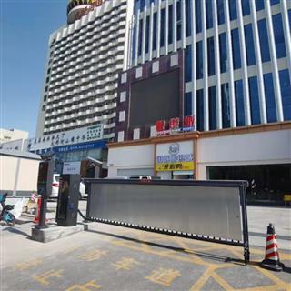 洛阳百货楼车牌识别广告道闸工程